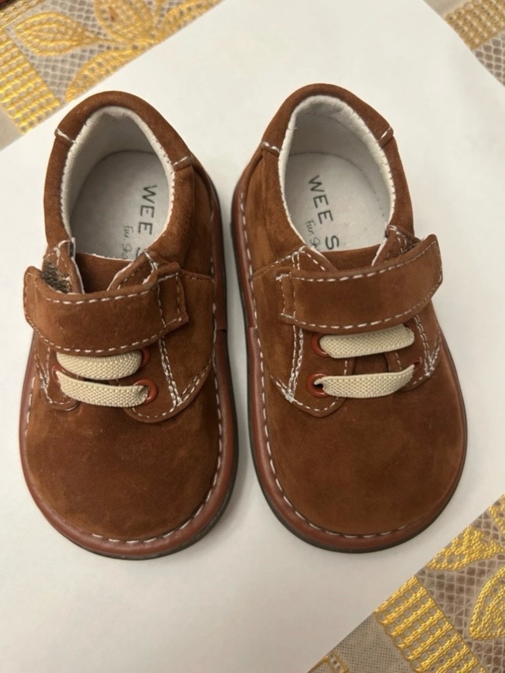 Wee Squeak Toddler Shoes size 4